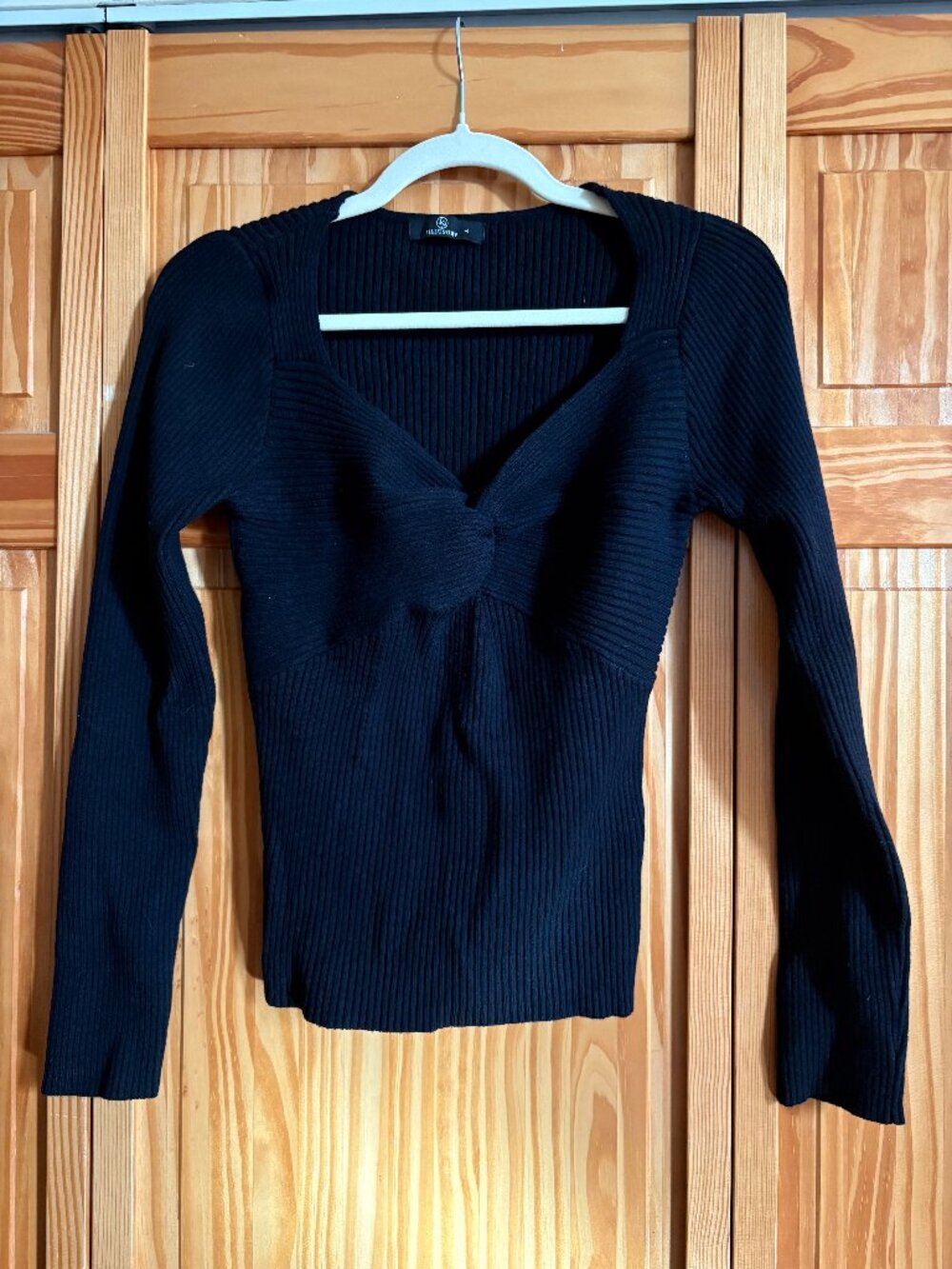 Lillusory Twist front long sleeve